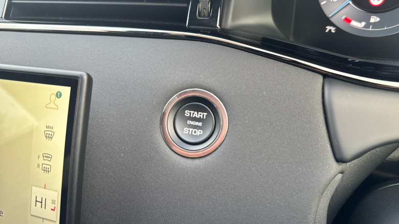 Land Rover Range Rover Evoque 1.5 P300e Dynamic SE 5dr Auto Hatchback